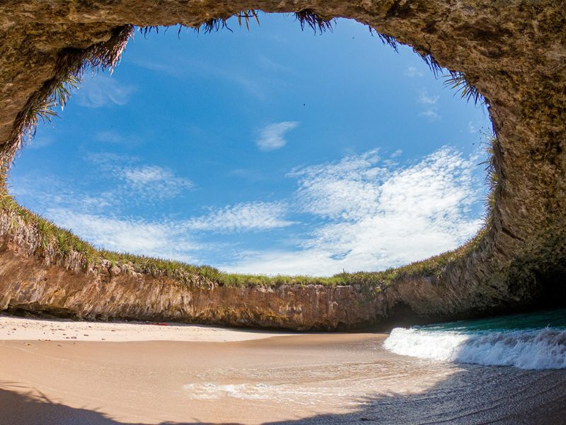 Skrytá pláž Marietas.