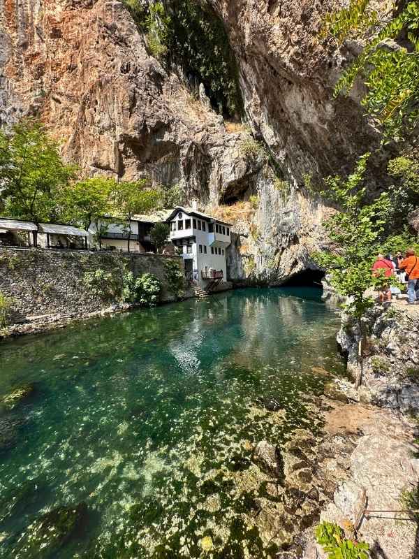 Tekija Blagaj Bosna cesta ke vstupu hradu Seeberg